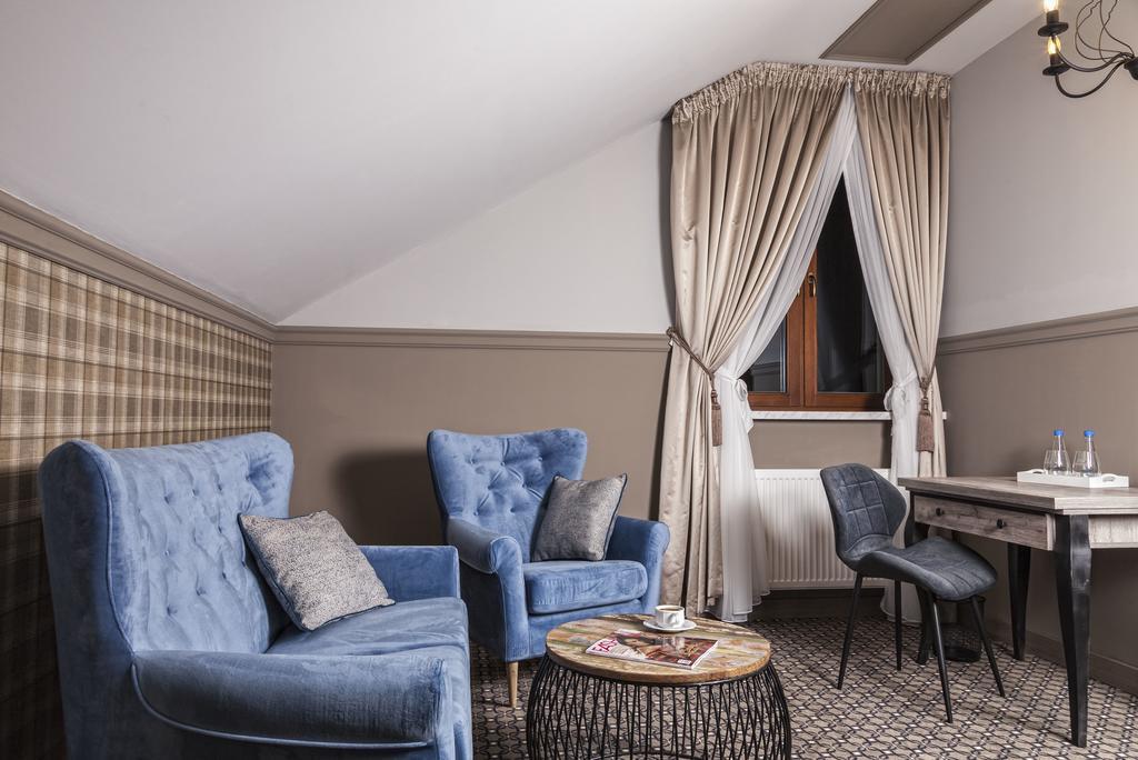 Apartamenty Willa W Dolinie Тарнув Экстерьер фото