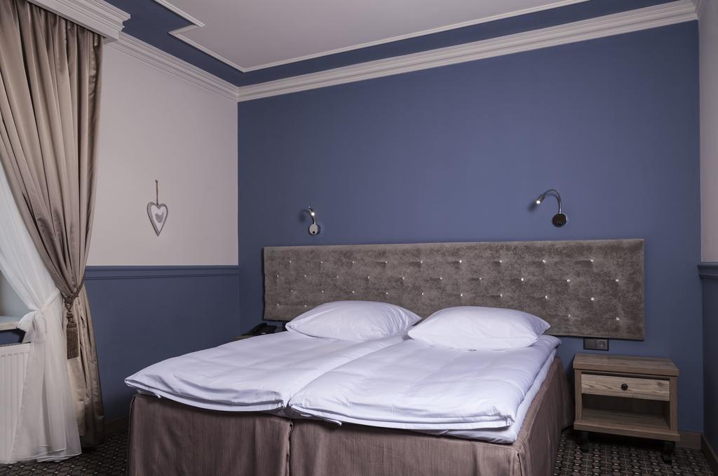 Apartamenty Willa W Dolinie Тарнув Экстерьер фото
